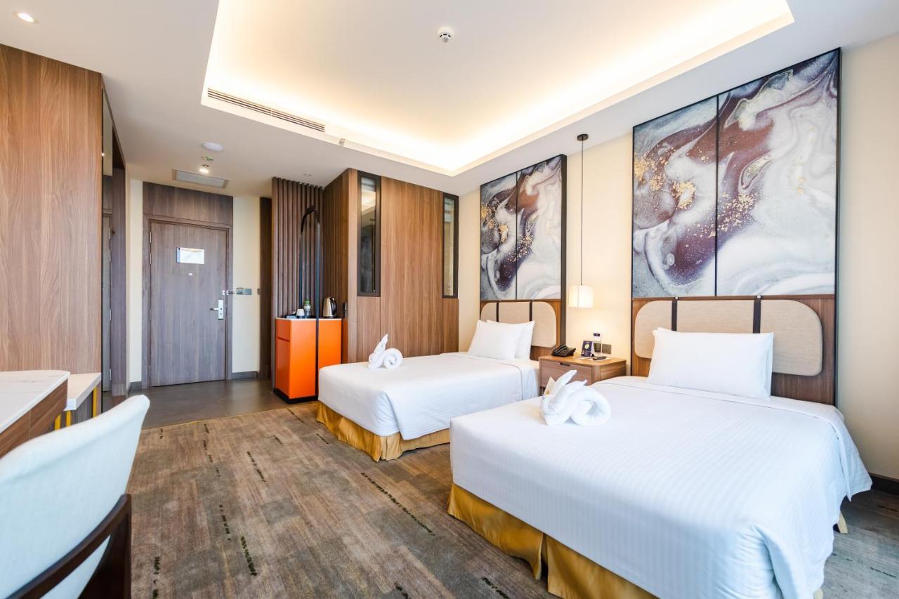 Muong Thanh Luxury Ha Long Centre Hotel Екстериор снимка