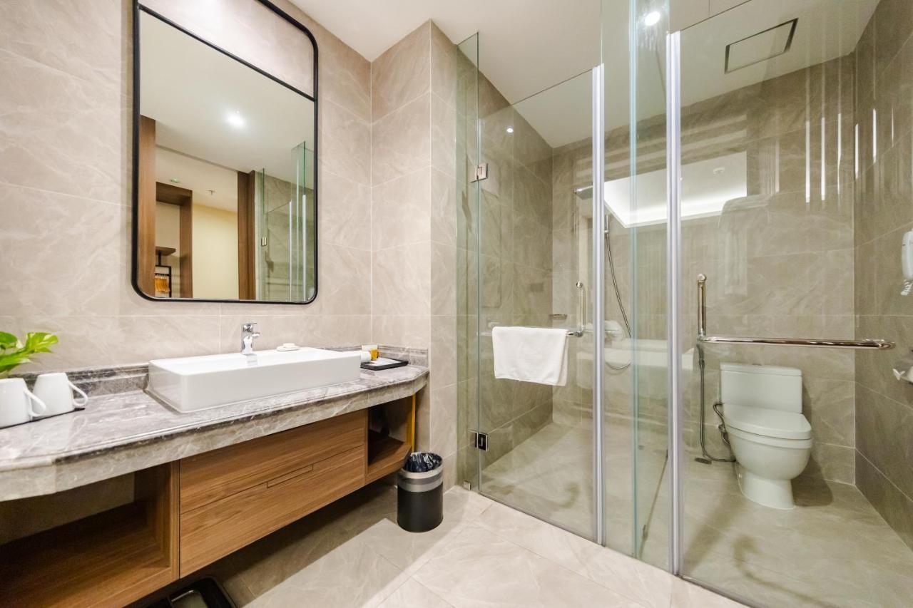 Muong Thanh Luxury Ha Long Centre Hotel Екстериор снимка